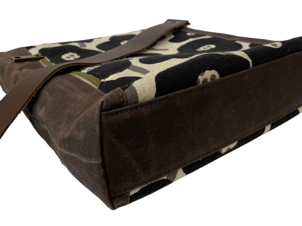 Japanese Poppy Crossbody